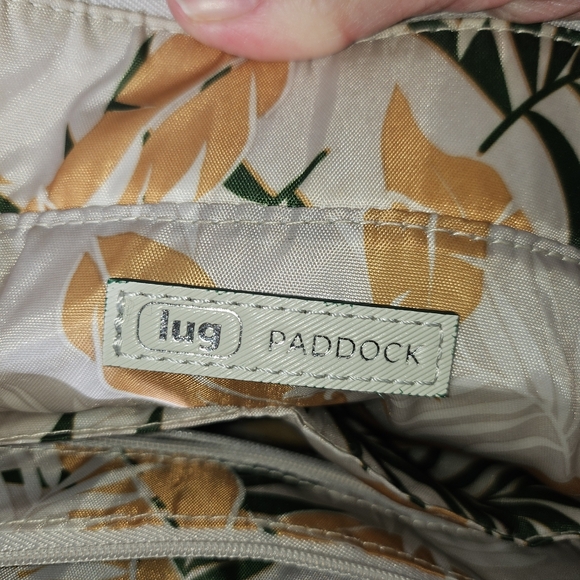 Lug Pebble Satin Luxe Tote - Paddock - Picture 5 of 8